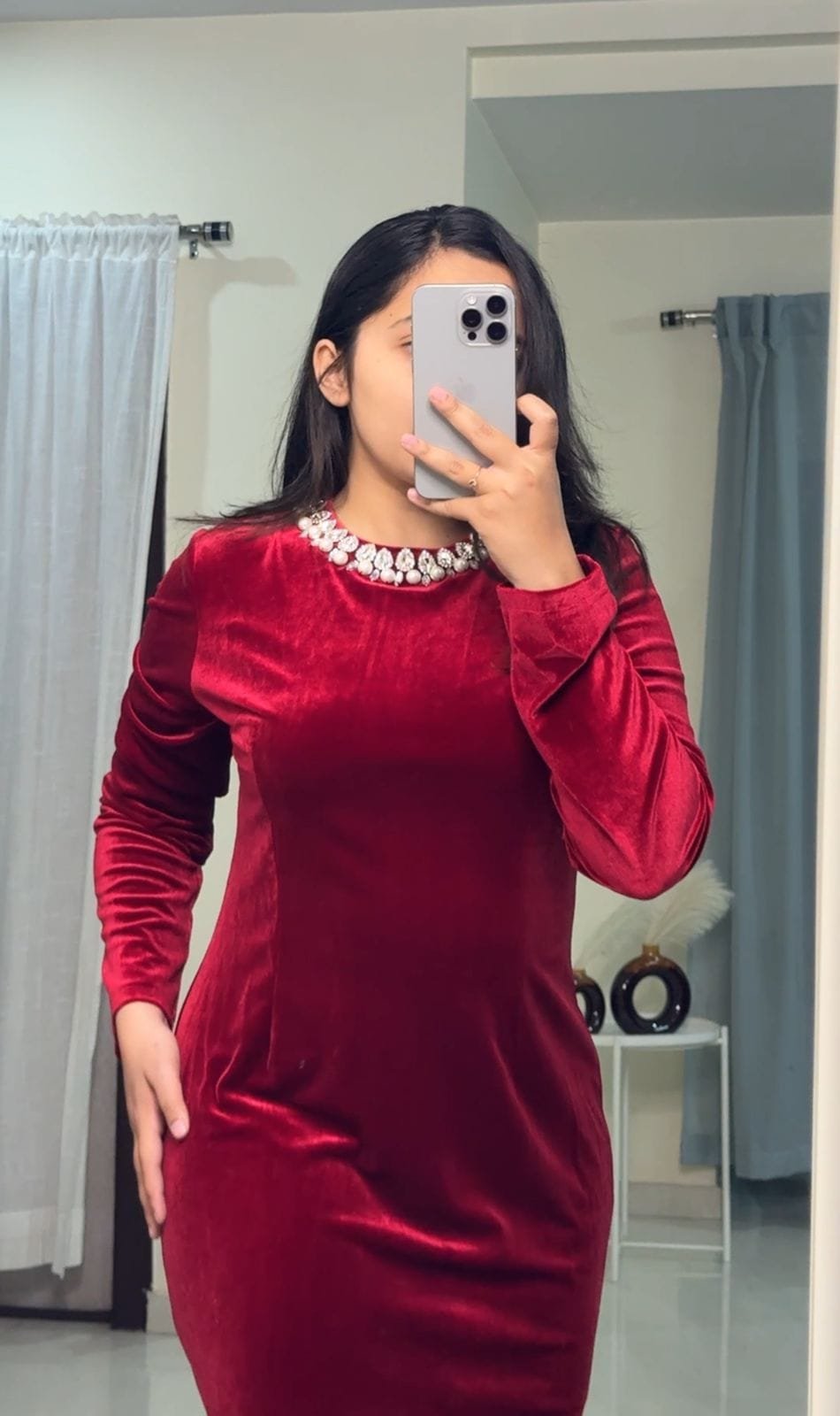 Vita Velvet Bodycon Dress image 3