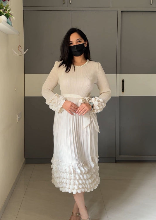 Robe Exclusive Pleated Dress