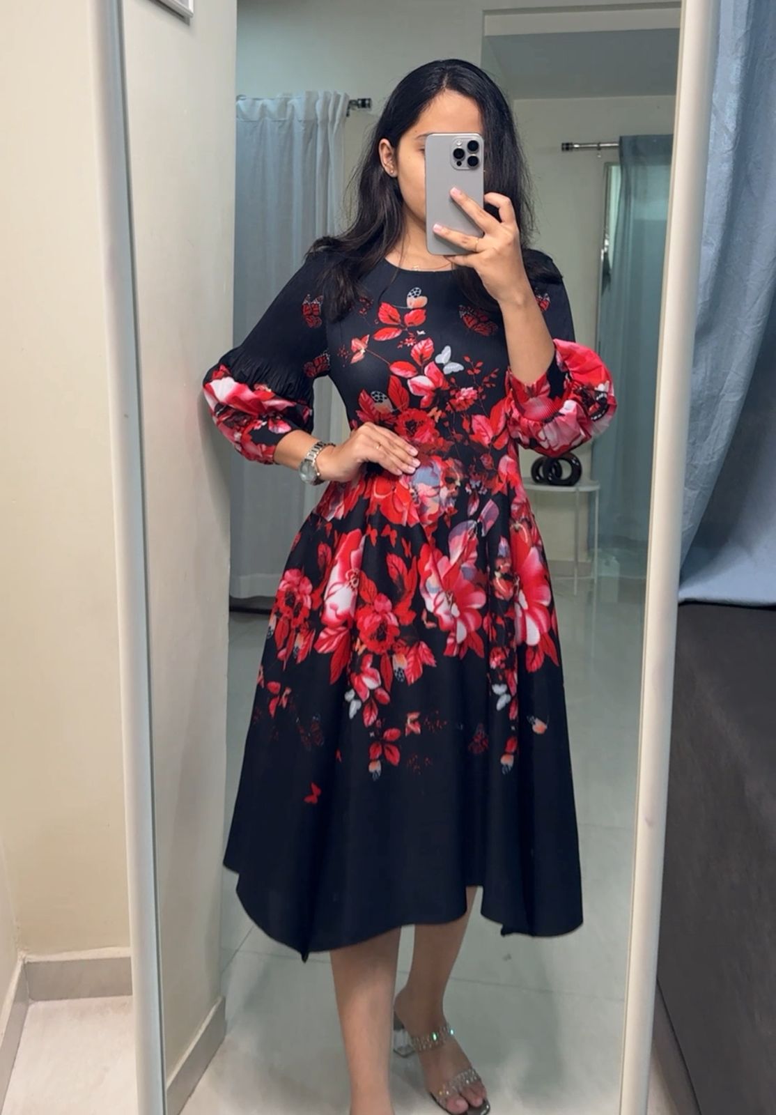 Mona Exclusive Pleated Midi Dress