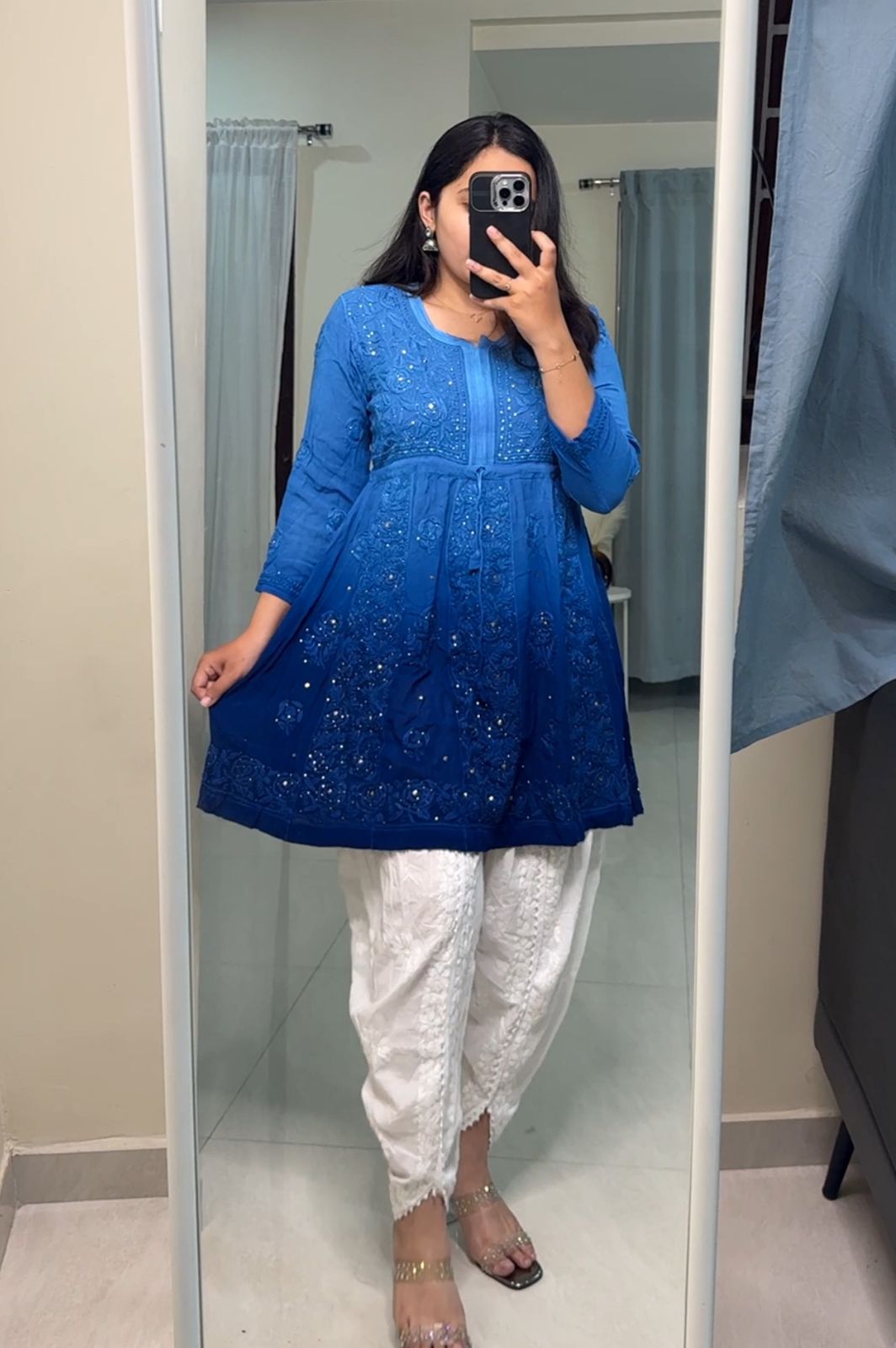 Siya Viscose Chikankari Mukaish Kurtis