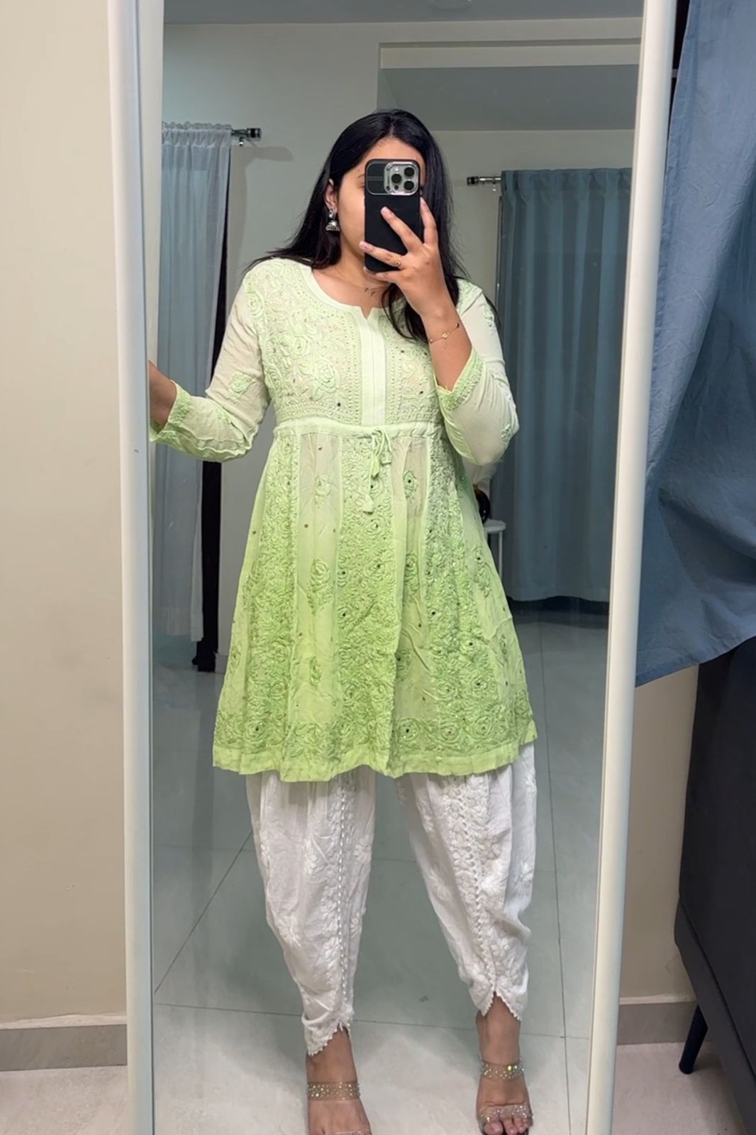 Siya Viscose Chikankari Mukaish Kurtis