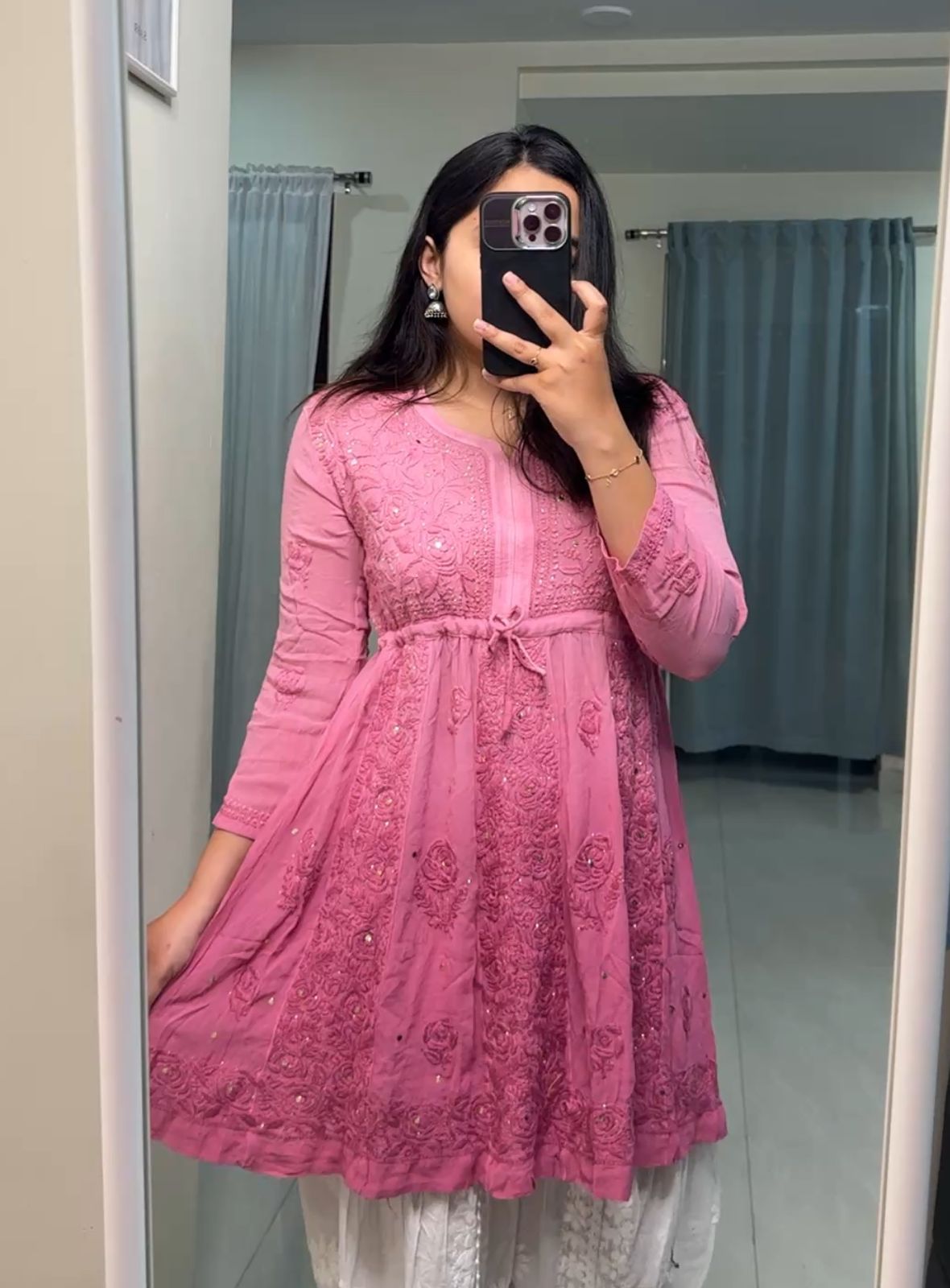 Siya Viscose Chikankari Mukaish Kurtis