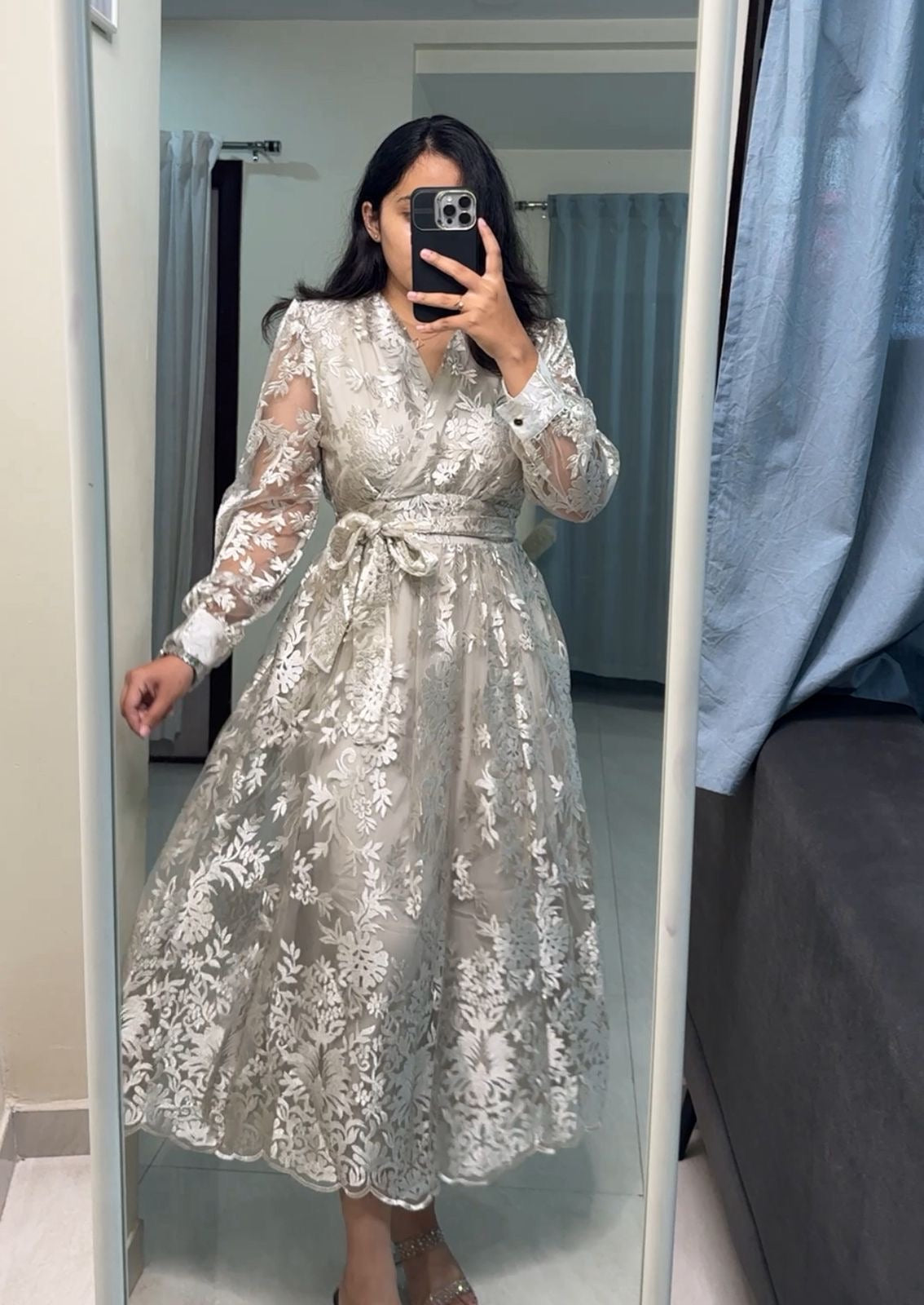 Nien Exquisite Tie Up Lace Dress