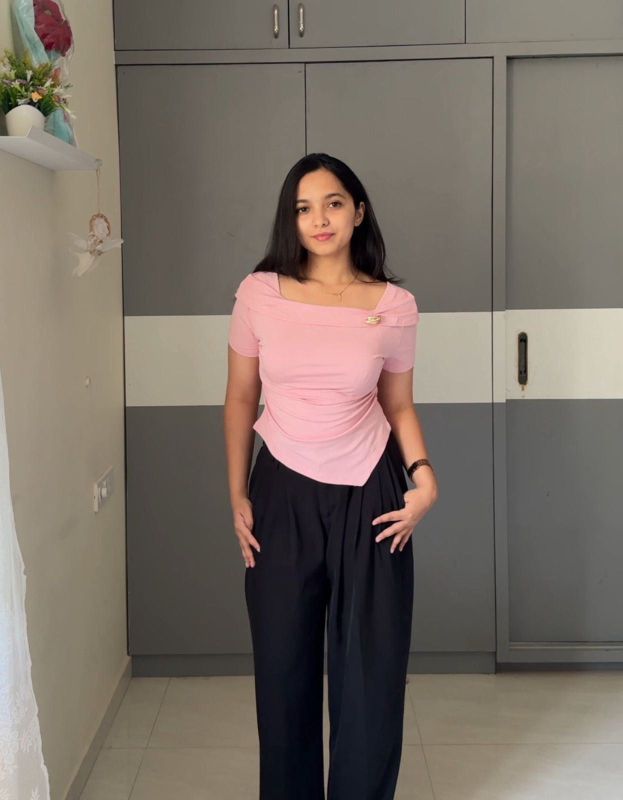 Scar Off-Shoulder Tops