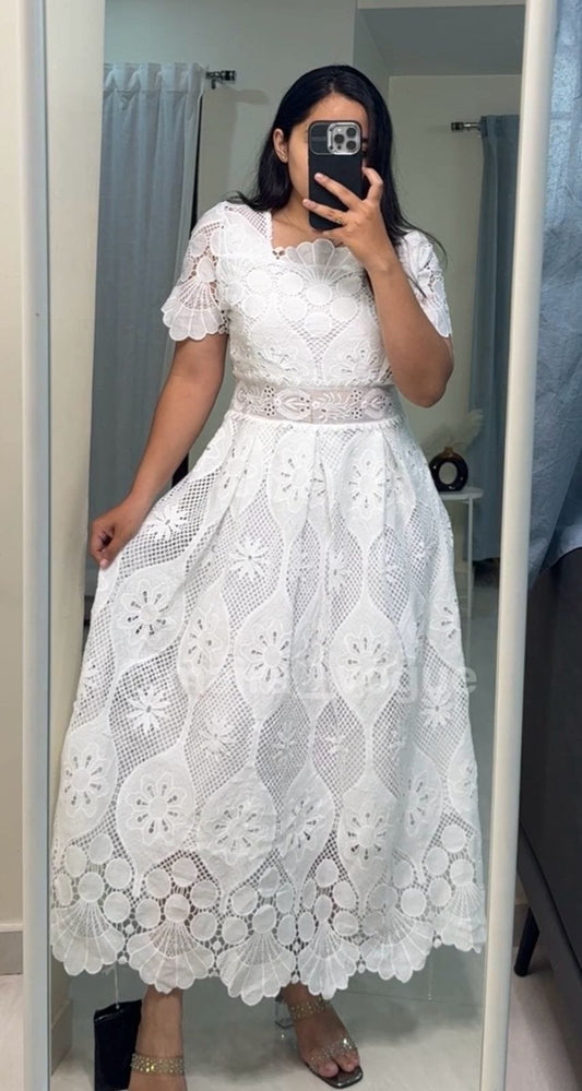 Celine Floral Lace Midi Dress image 0