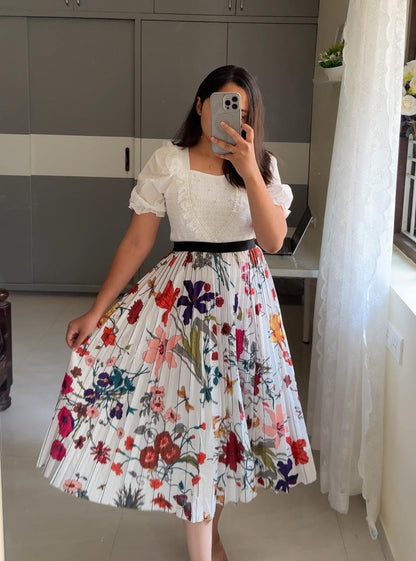 Chrissy Printed Skirts image 4