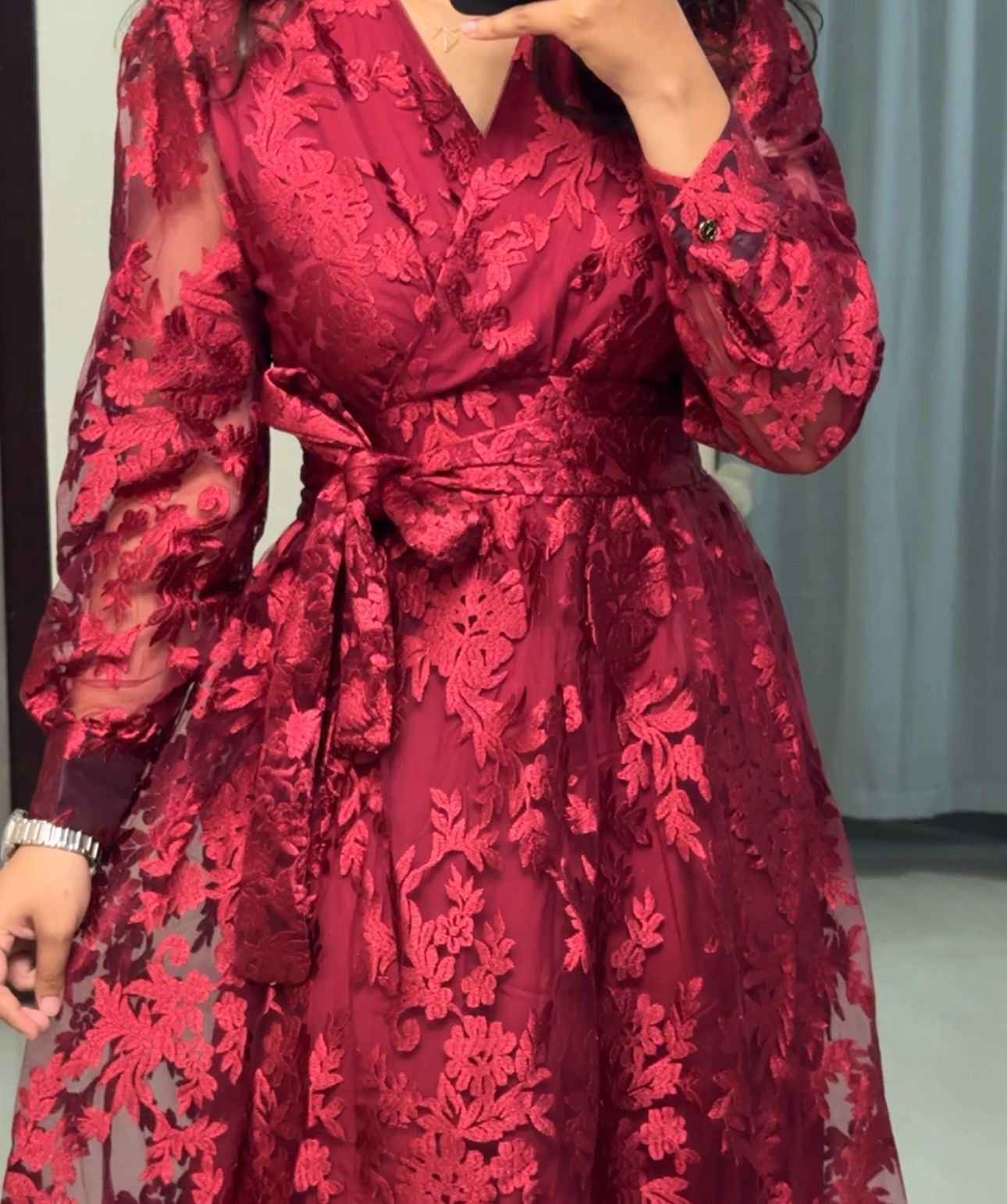 Nien Exquisite Tie Up Lace Dress