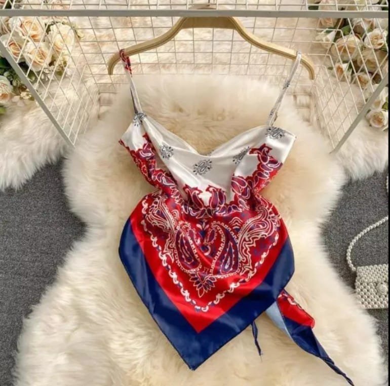 Karen Scarf Tops - Red image