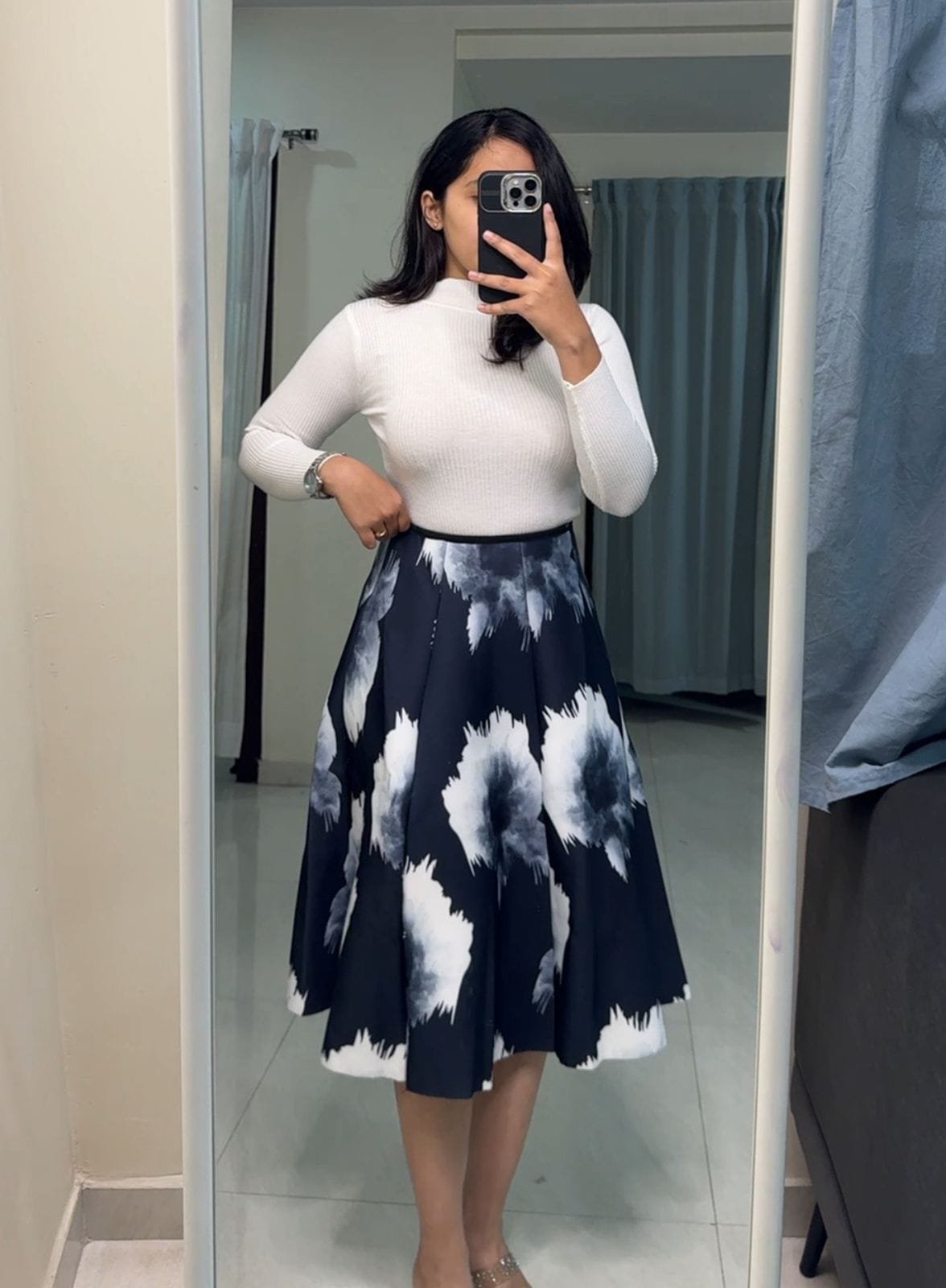 Saylor Printed Skirts - 3 image