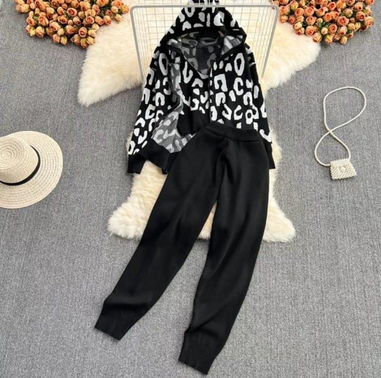 Liam Knitted Set - Black image