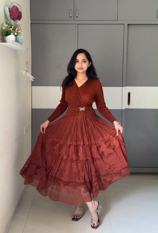 Kimi Exclusive Pleated Dress