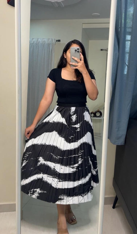 Jensen Printed Skirts image 0