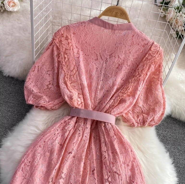 Kelly Exclusive Lace Dress image 3