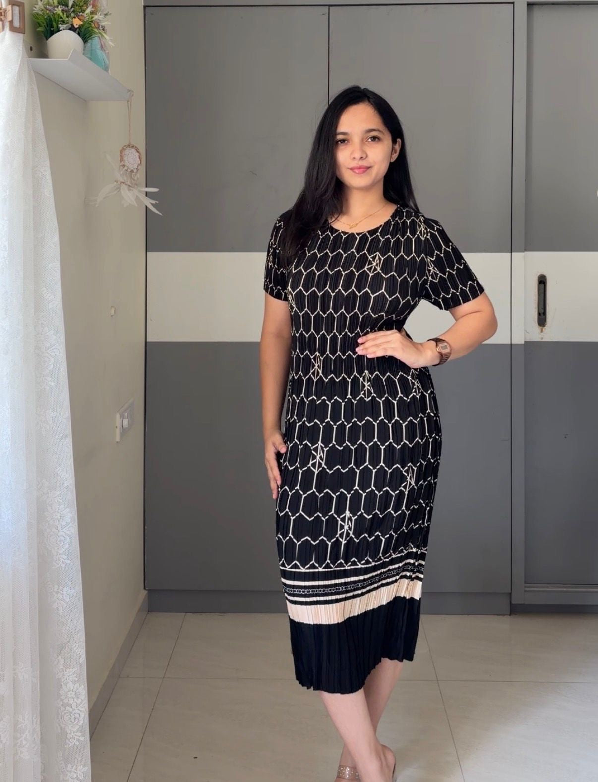 Tilly Pleated Midi Dress 3