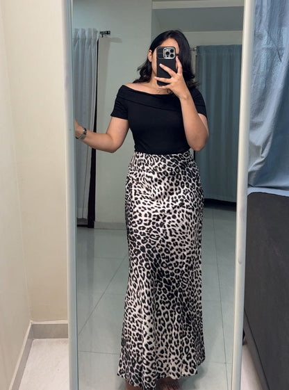 Jessa Cheetah Print Satin Skirts - 2 image