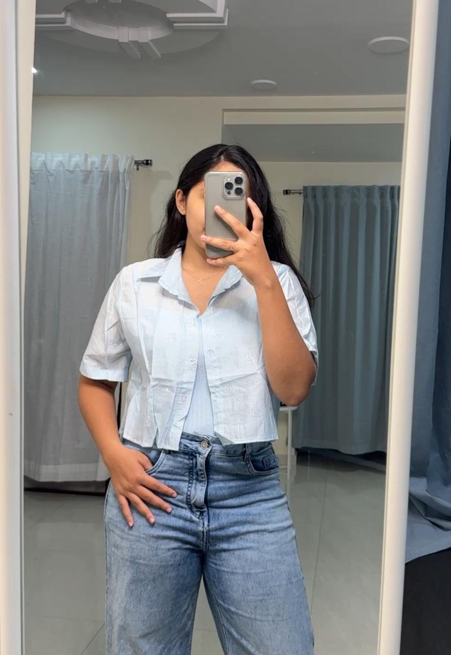 Kylie Cropped Shirt Set - Light Blue image