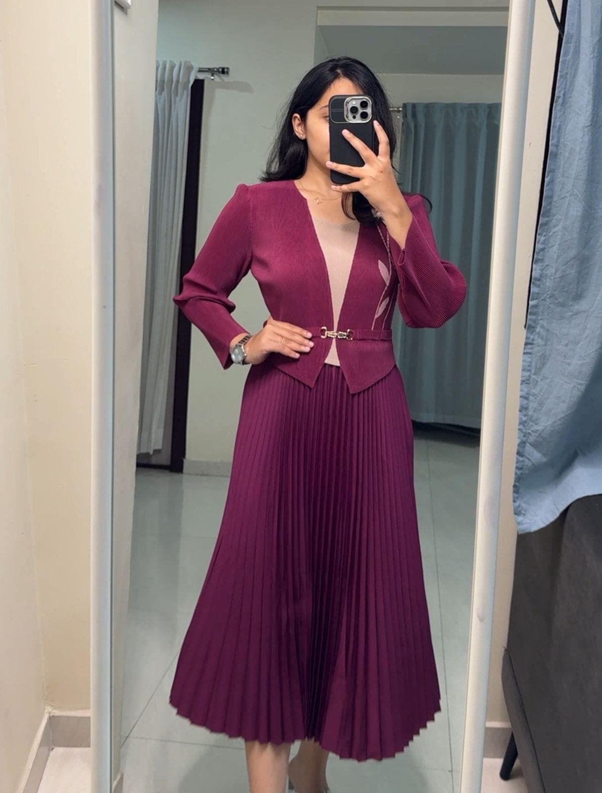 Olin Exclusive Pleated Dress - Dark Pink image