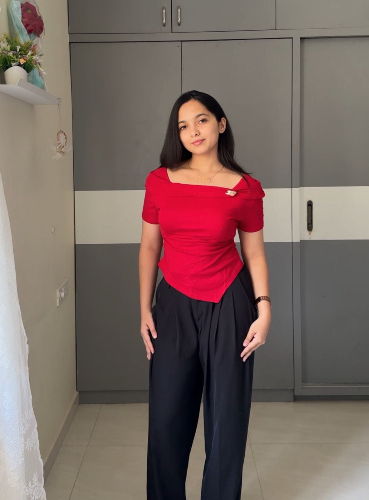 Scar Off-Shoulder Tops