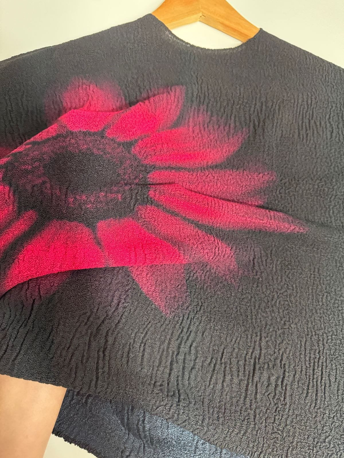 Emi Floral Printed Pleated Tops image 4