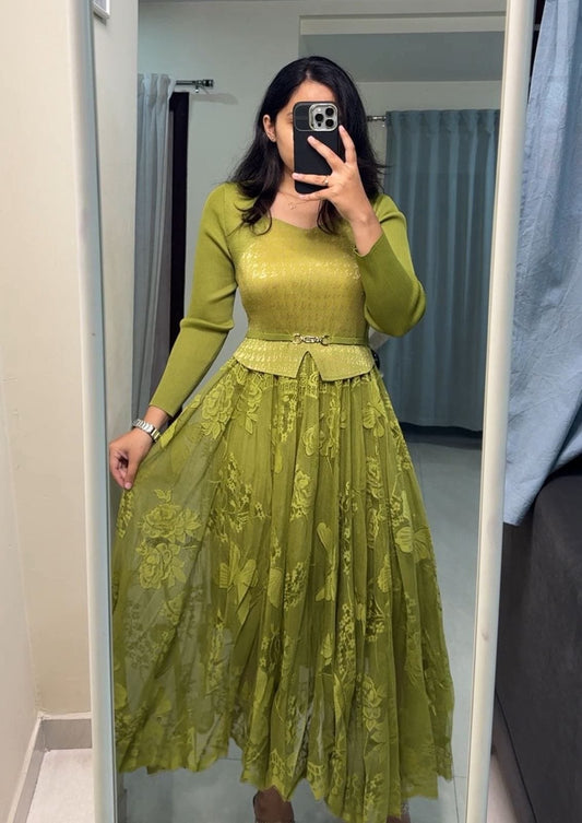 Tracy Elegant Lace Pleated Dress image 0