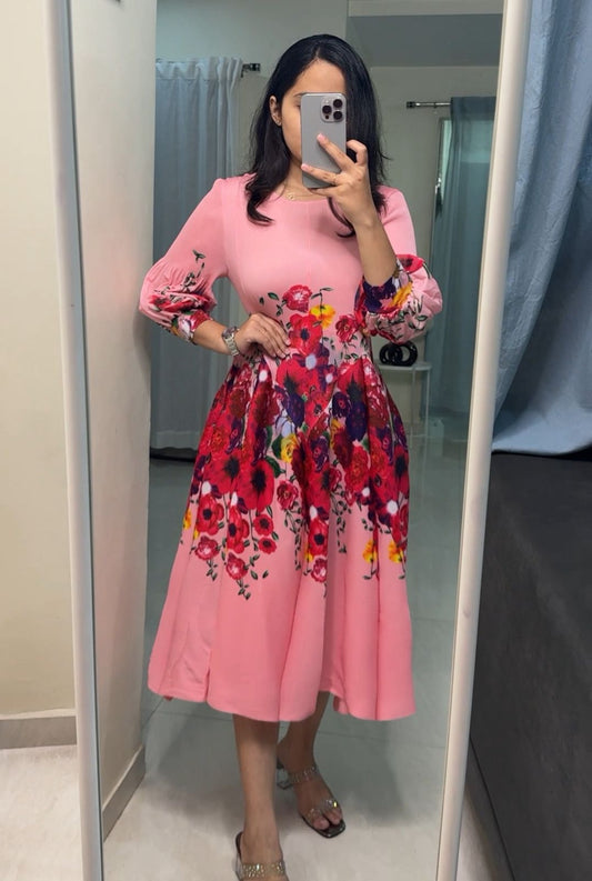 Mona Exclusive Pleated Midi Dress