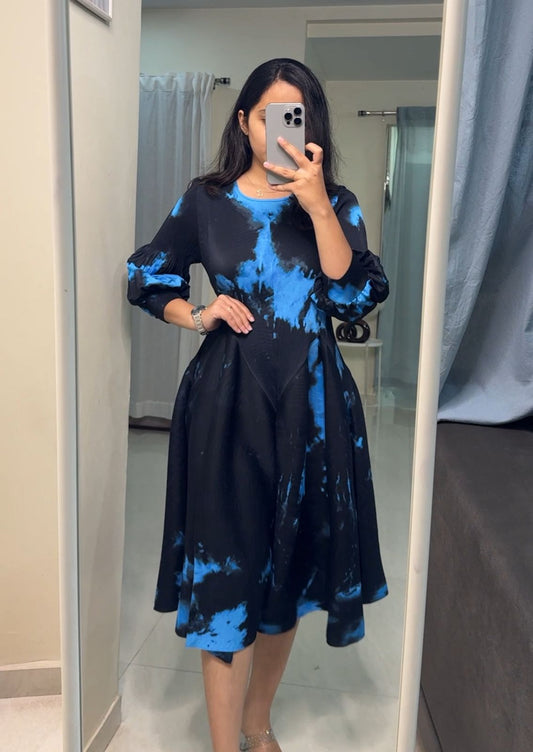 Mona Exclusive Pleated Midi Dress