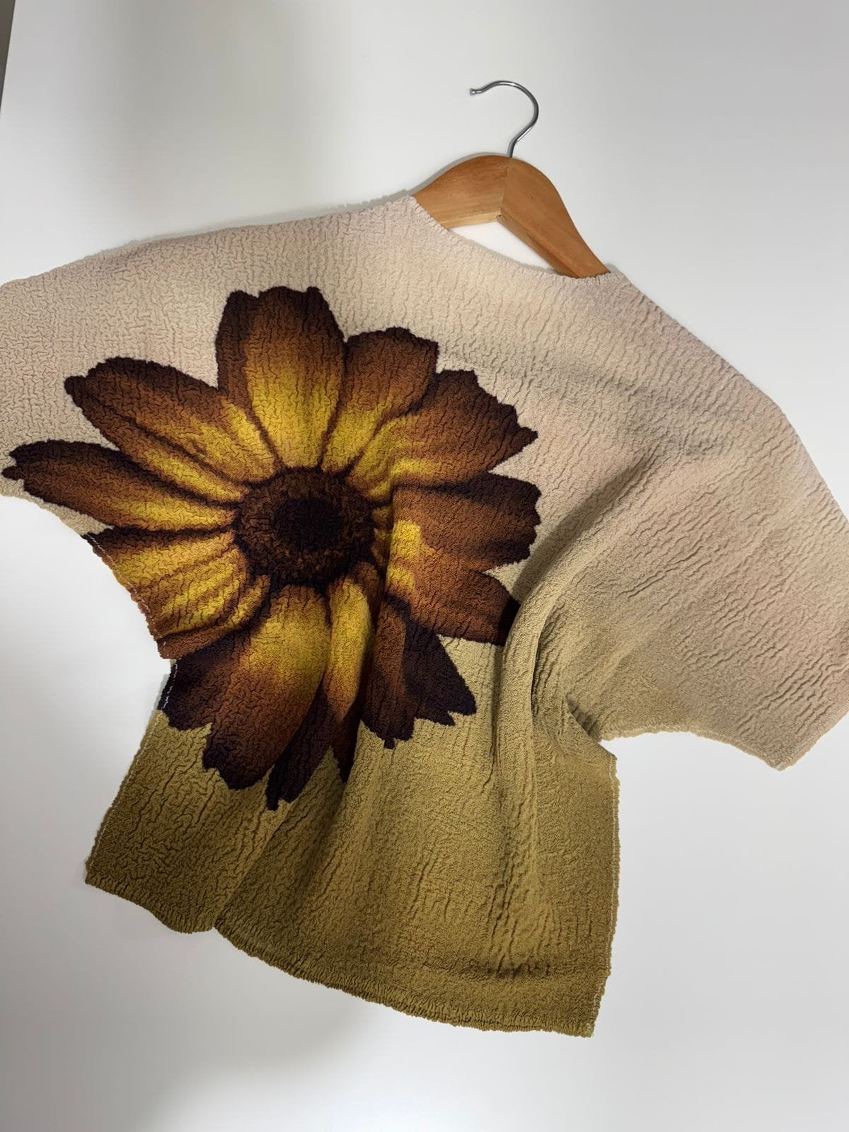 Emi Floral Printed Pleated Tops image 5