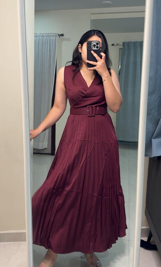 Pleated Sleeveless Dress image 0