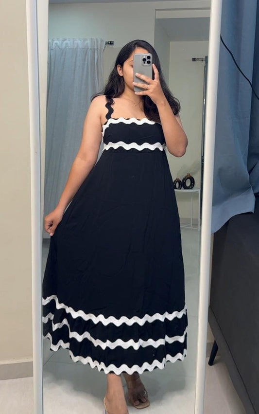 Sherlyn Lace Dress image 0