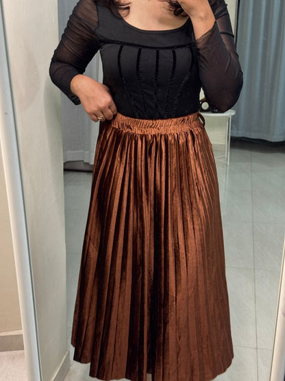 Velvet Pleated Skirts image 4