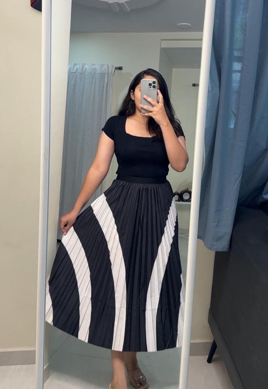 Jensen Printed Skirts - 8 image