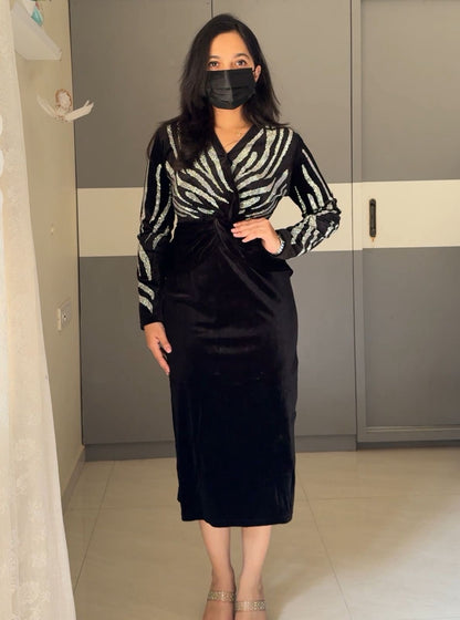 Peta Velvet Dress