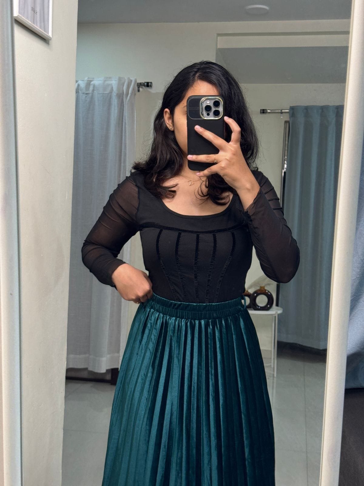 Velvet Pleated Skirts image 1