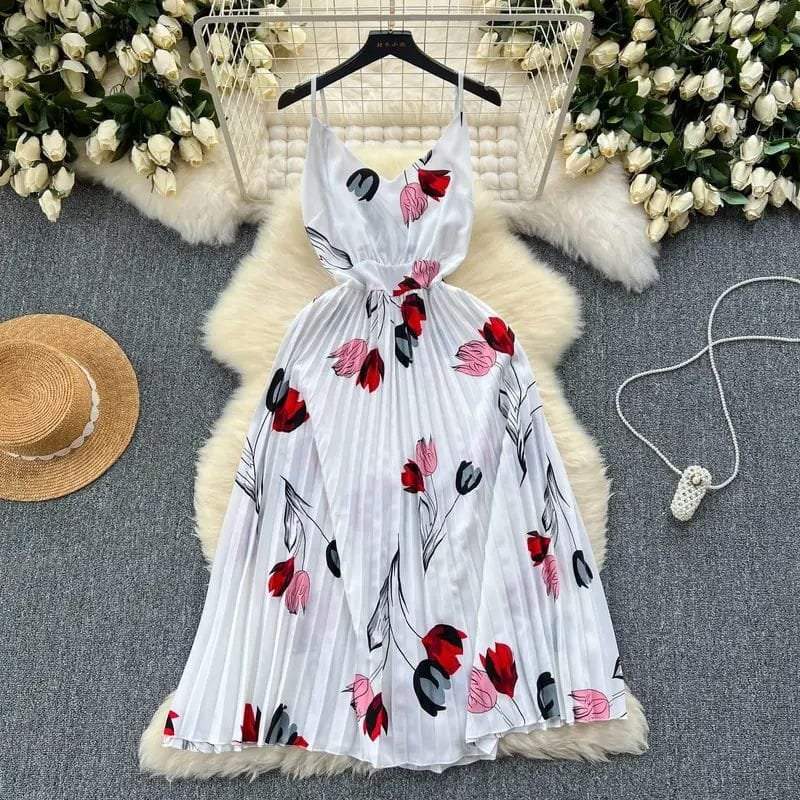 Nia Floral Pleated Dress - White image