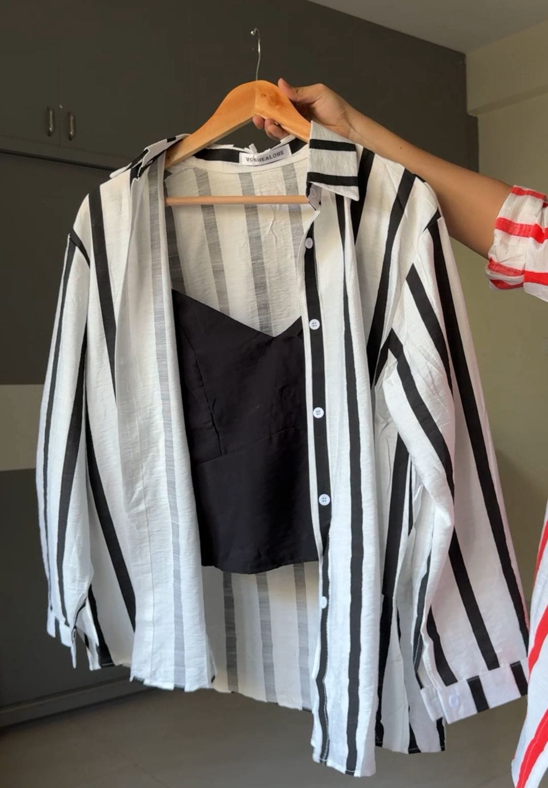 Niya Shirt Set - Black image