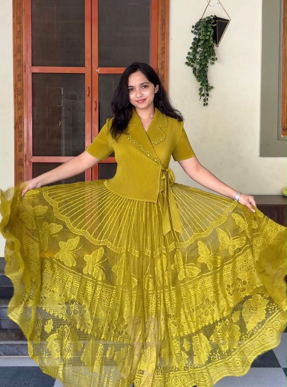 Heen Exclusive Lace Dress