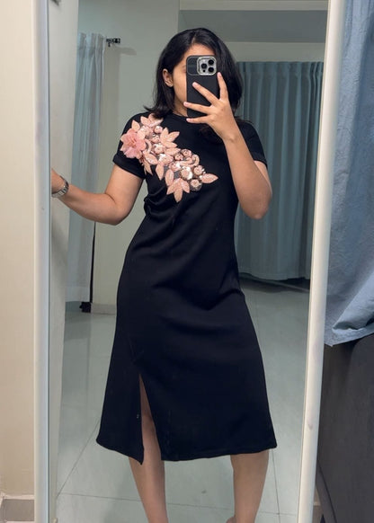 Tiara Slit Dress - Black image
