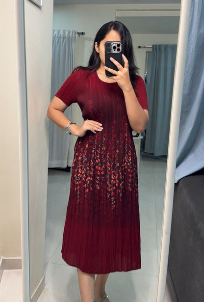 Tilly Pleated Midi Dress 2 image 0