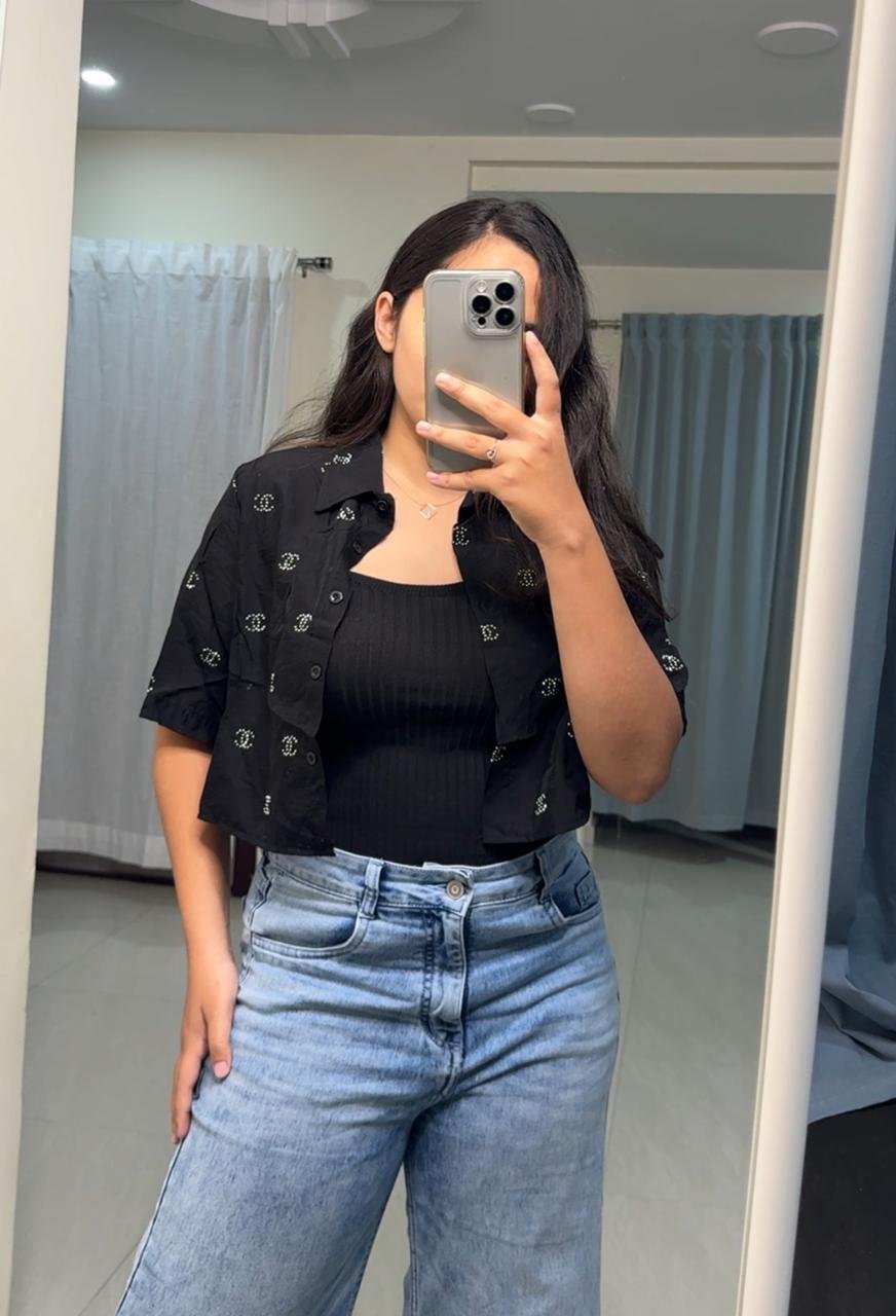 Kylie Cropped Shirt Set - Black image