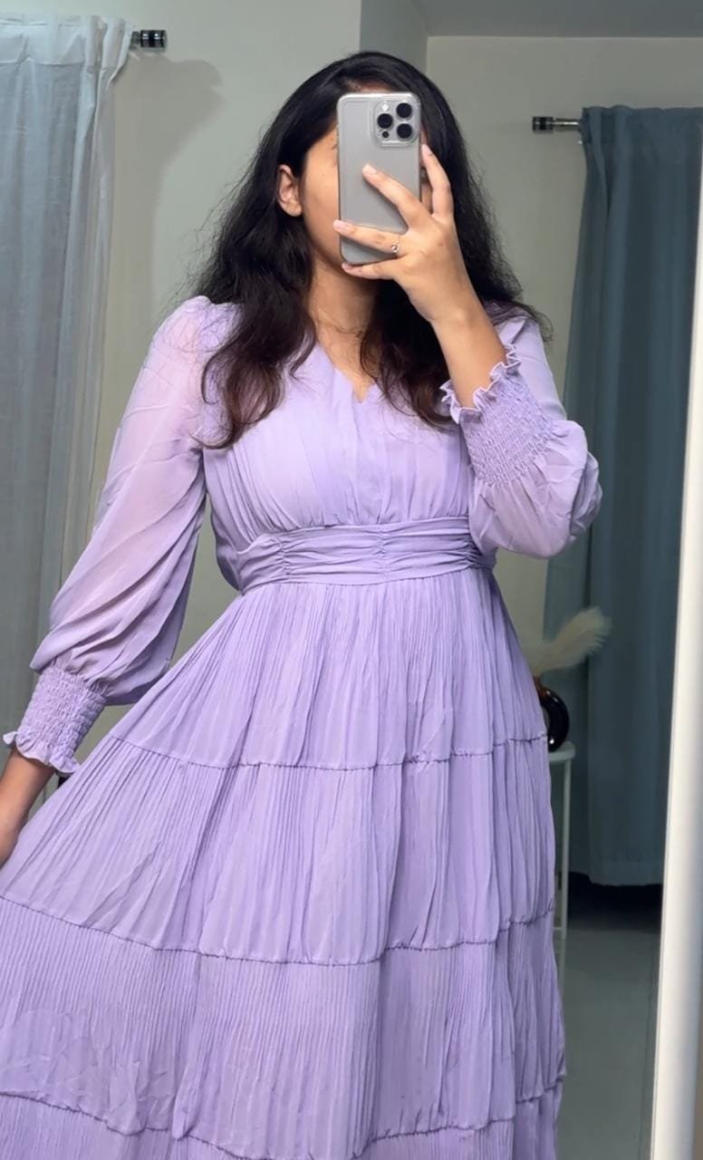 Iqra Pleated Dress image 5