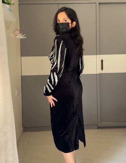 Peta Velvet Dress